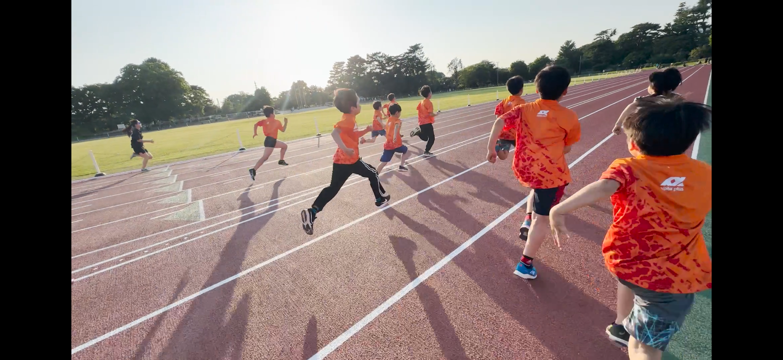 Ken-chan teaching kids